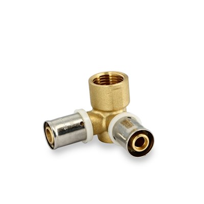 Водорозетка пресс-В 16 х 1/2" x 16 3-х плоскостная 882560