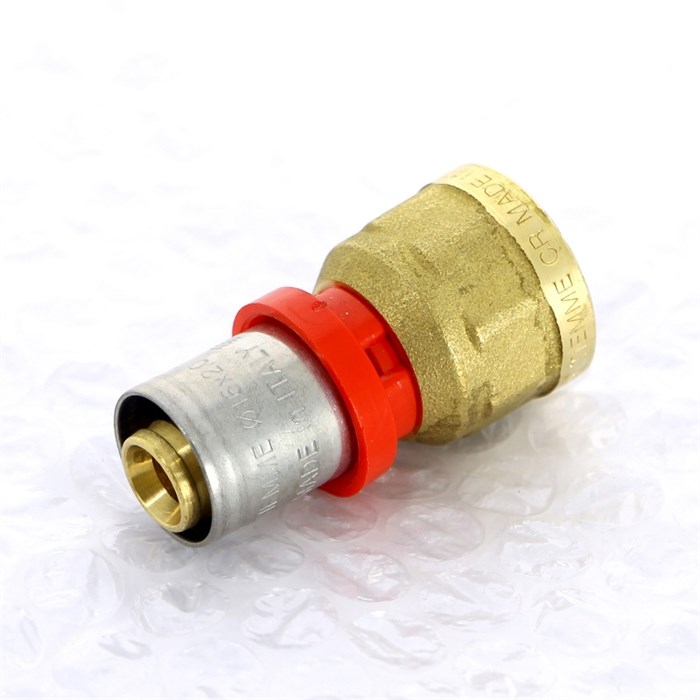 Муфта пресс-В 16х1/2', серия 1652G 872977