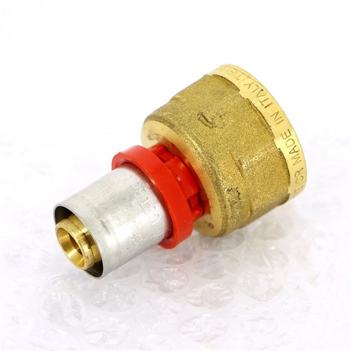 Муфта пресс-В 16х3/4', серия 1652G 857976