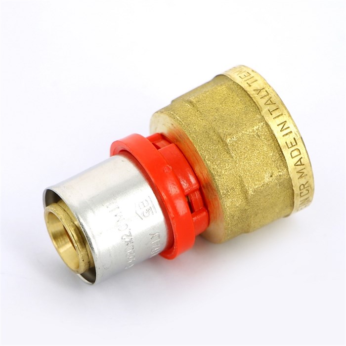 Муфта пресс-В 20х3/4', серия 1652G 858717