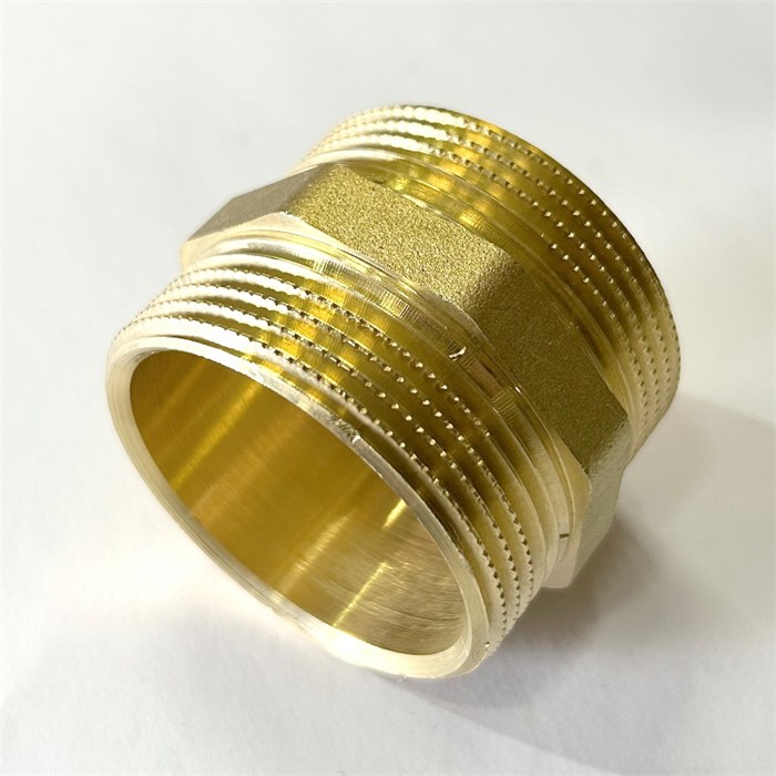 Ниппель Н 1 1/2" латунь 856934