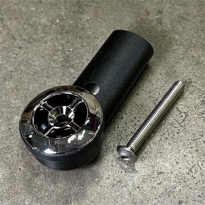 Решетка 50 х 41 мм, под круглое отв. перелива раковины с ответной частью, хром 885893