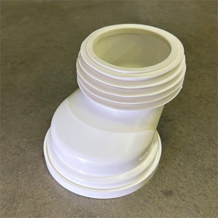 Труба фановая Alcaplast L=125 мм с манжетой и 40 мм смещ., вход 80-110 мм, выход внутрь 110 мм труб 860185