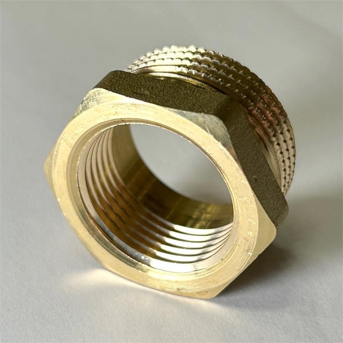 Футорка НВ 1" х 3/4" латунь 859231